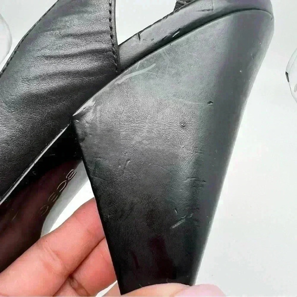 BCBGeneration Vintage Black Heels Sz 7 - Picture 7 of 16